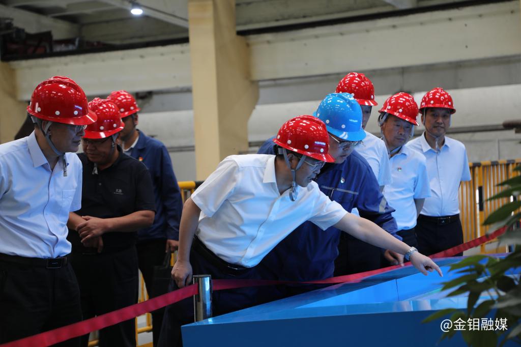 20240528-陕西有色党委副书记郭仕龙深入ty8天游平台登录集团矿山分公司开展“四下基层”调研抓信访惠企惠职工 (5).JPG