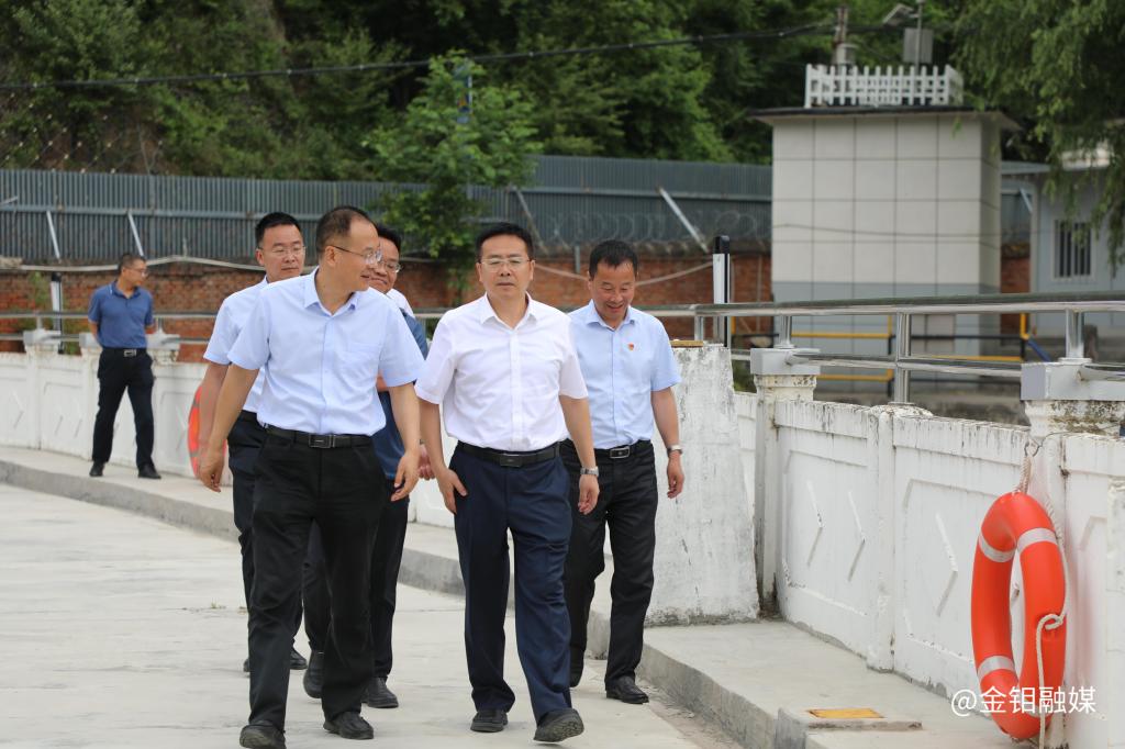20240528-陕西有色党委副书记郭仕龙深入ty8天游平台登录集团矿山分公司开展“四下基层”调研抓信访惠企惠职工 (1).JPG